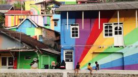 Kampung Pelangi (Rainbow village) in Semarang, Central Java, Indonesia. © Ruby Mangunsong/World Bank