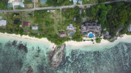 Seychelles coral reef bleaching