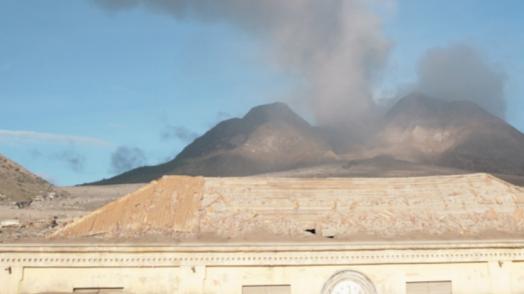 Multilingual films for resilience to risks from volcanic hazards